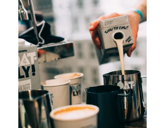 Kauramaito, vaahtoava kaurajuoma UHT OATLY Barista Edition 1L