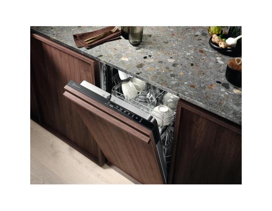 ELECTROLUX 300 AirDry, 9 astiasettiä - Integroitu astianpesukone