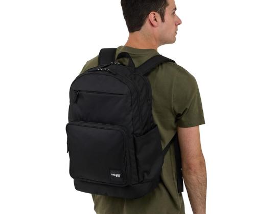 Reppu CASE LOGIC Query, 15,6", 29 L, musta